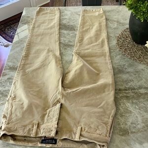 American Eagle! Hardly worn! 30/34